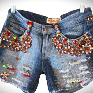 Size M ROSA & ROSE Low Waisted Cutout Blue Denim Beaded Shorts 3" Zip